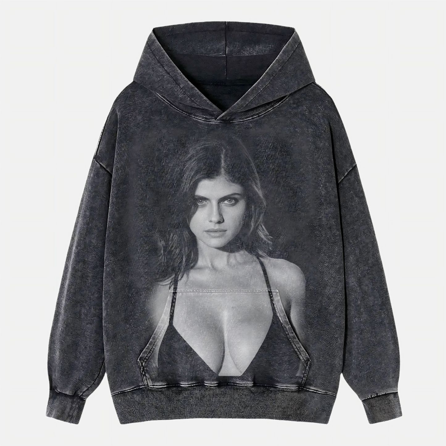 Alexandra Daddario 5.5 Wear