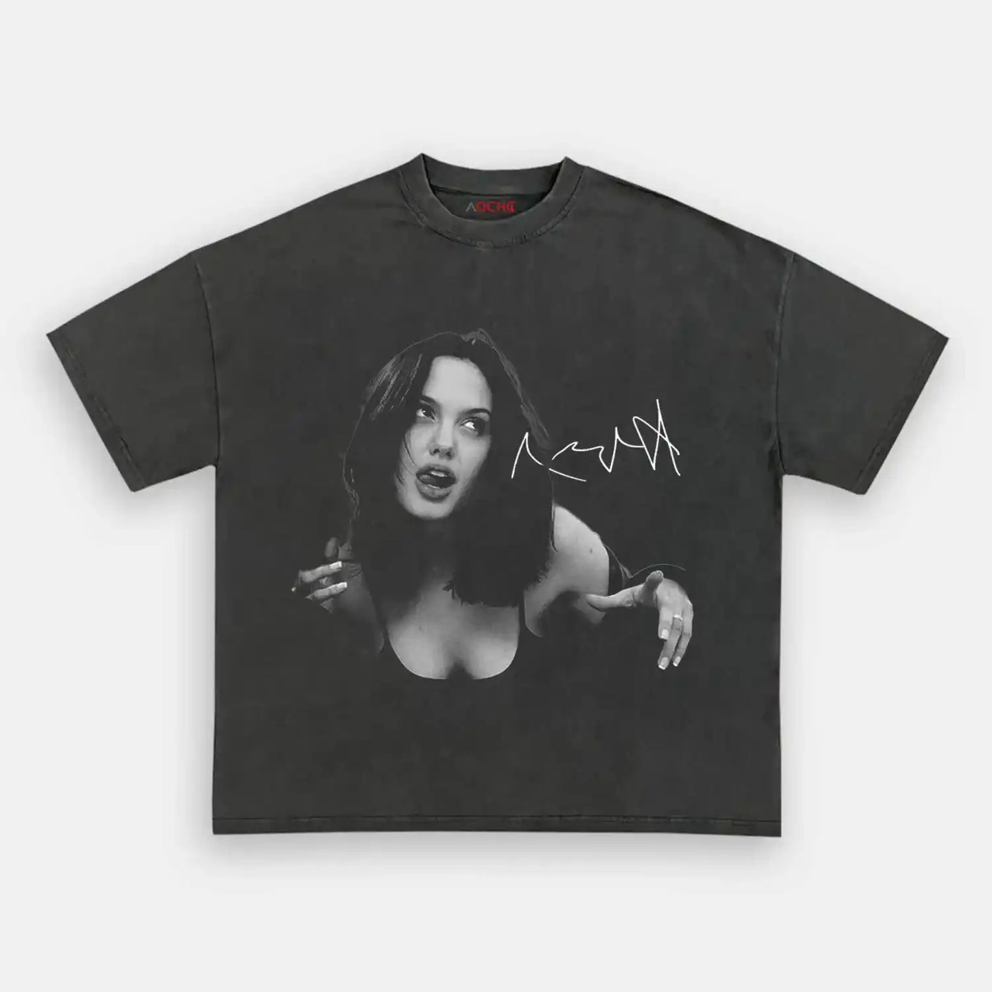 Angelina jolie B&W S1 WEAR