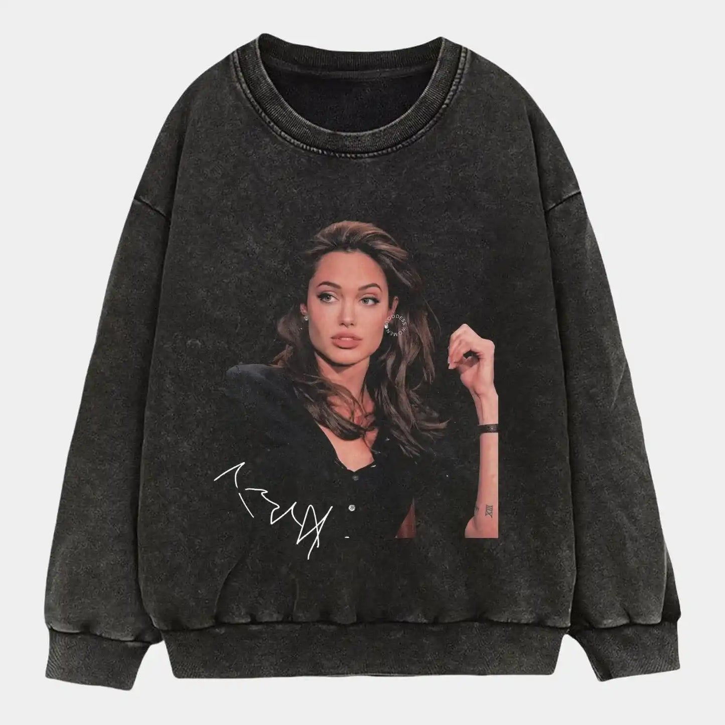 Angelina jolie S1 WEAR