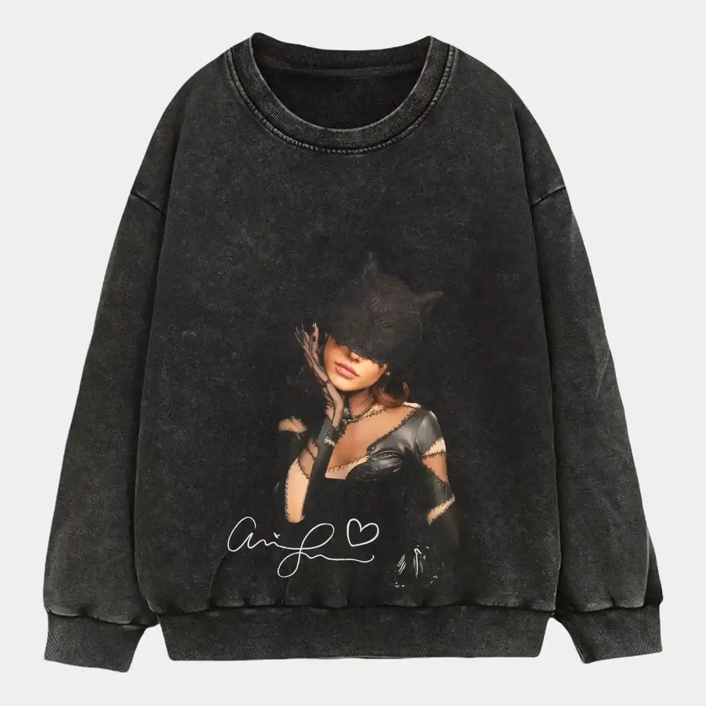 Ariana Grande S2 WEAR