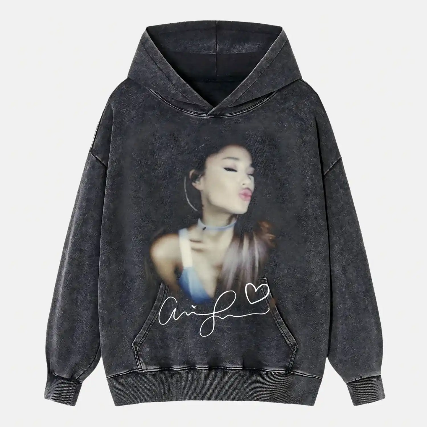 Ariana grande S8 Wear