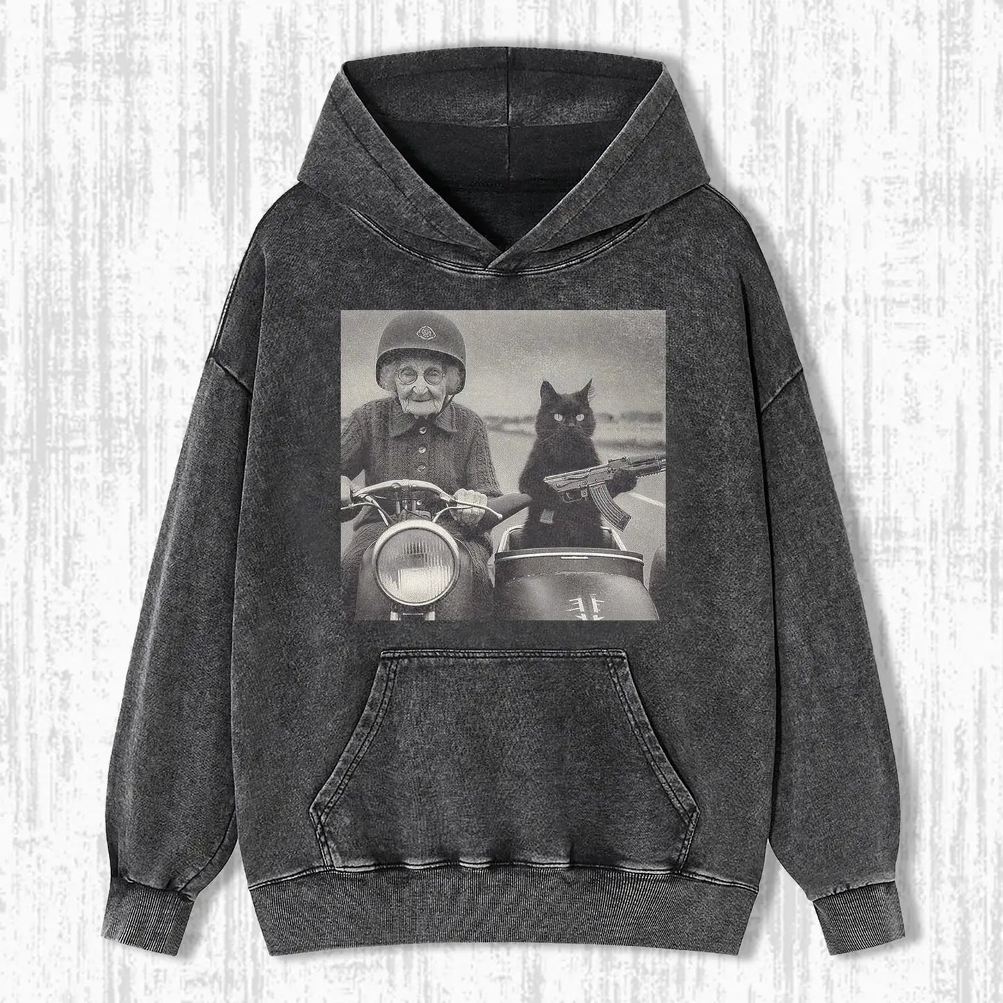 FUNNY GRANDMA AND CAT T-SHIRT