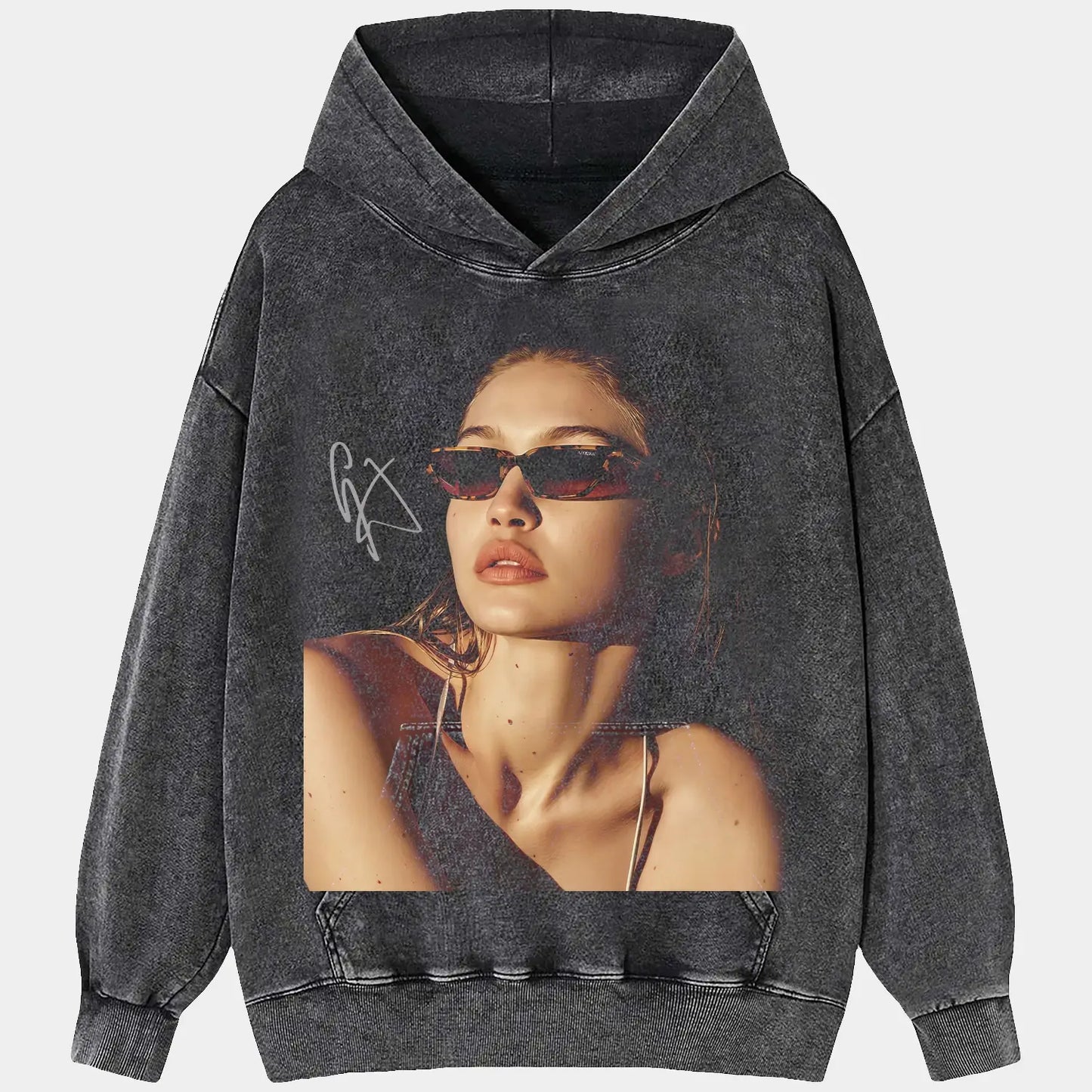 Gigi Hadid Tee V1.2