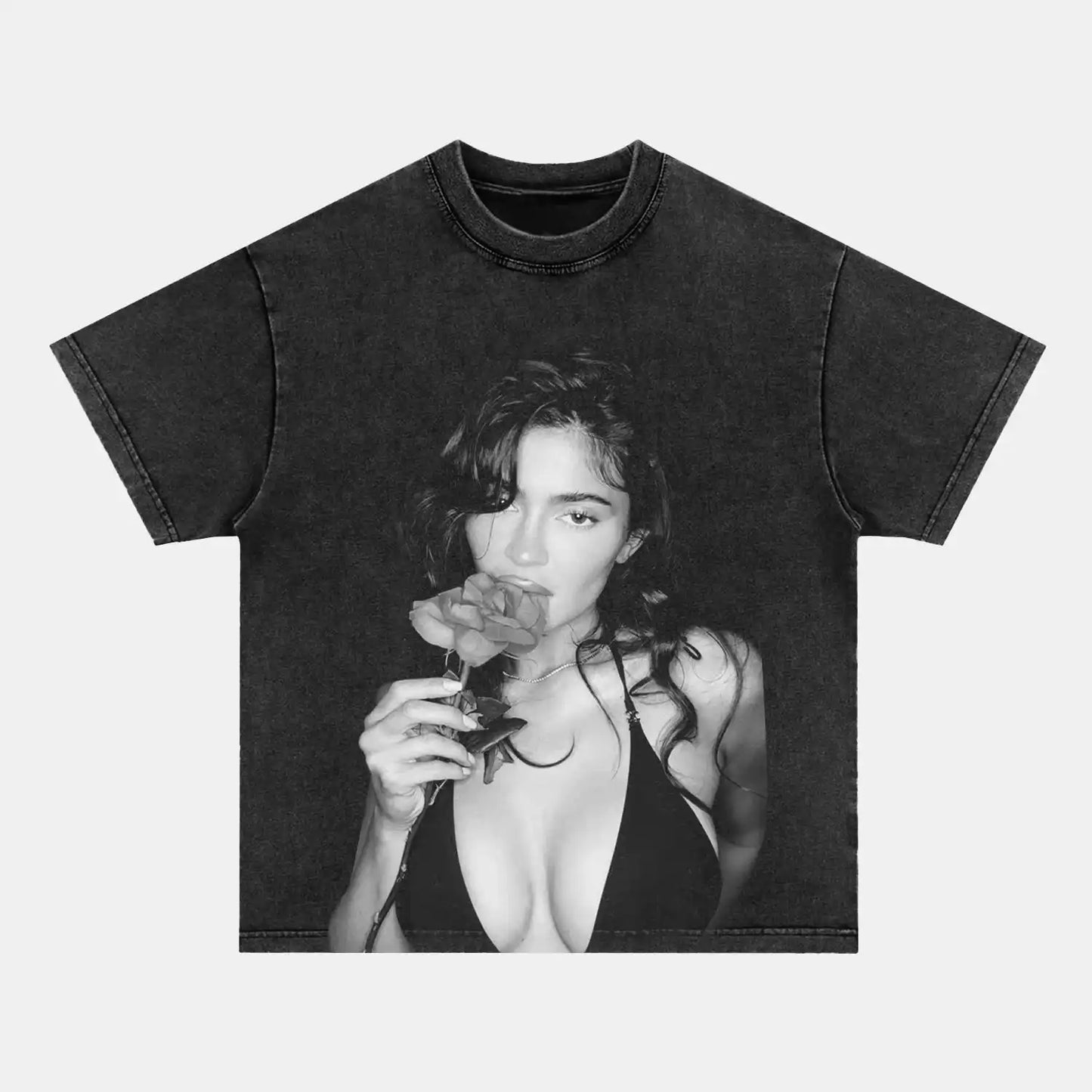 KYLIE JENNER TEE8