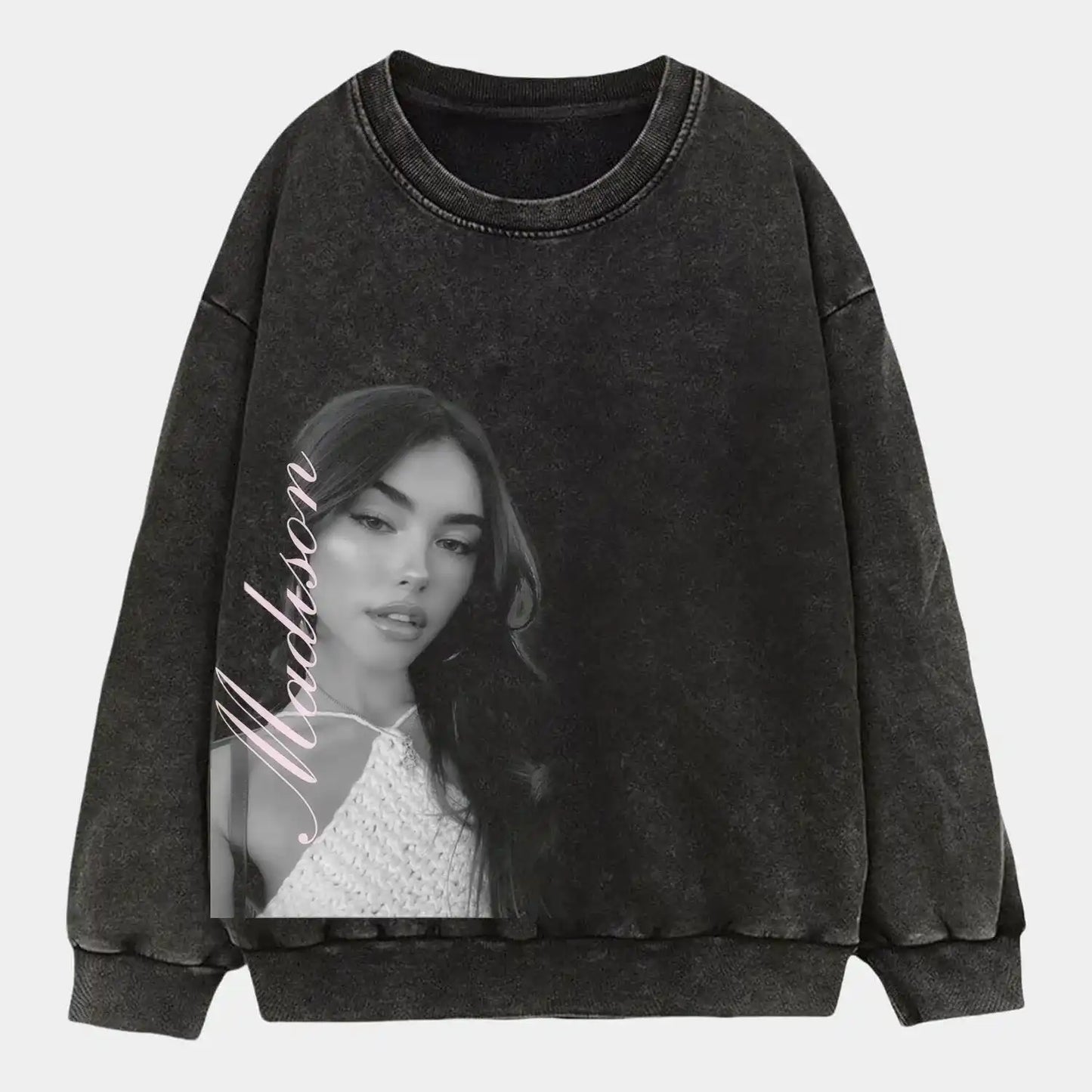 Madison beer B&W S5 Wear