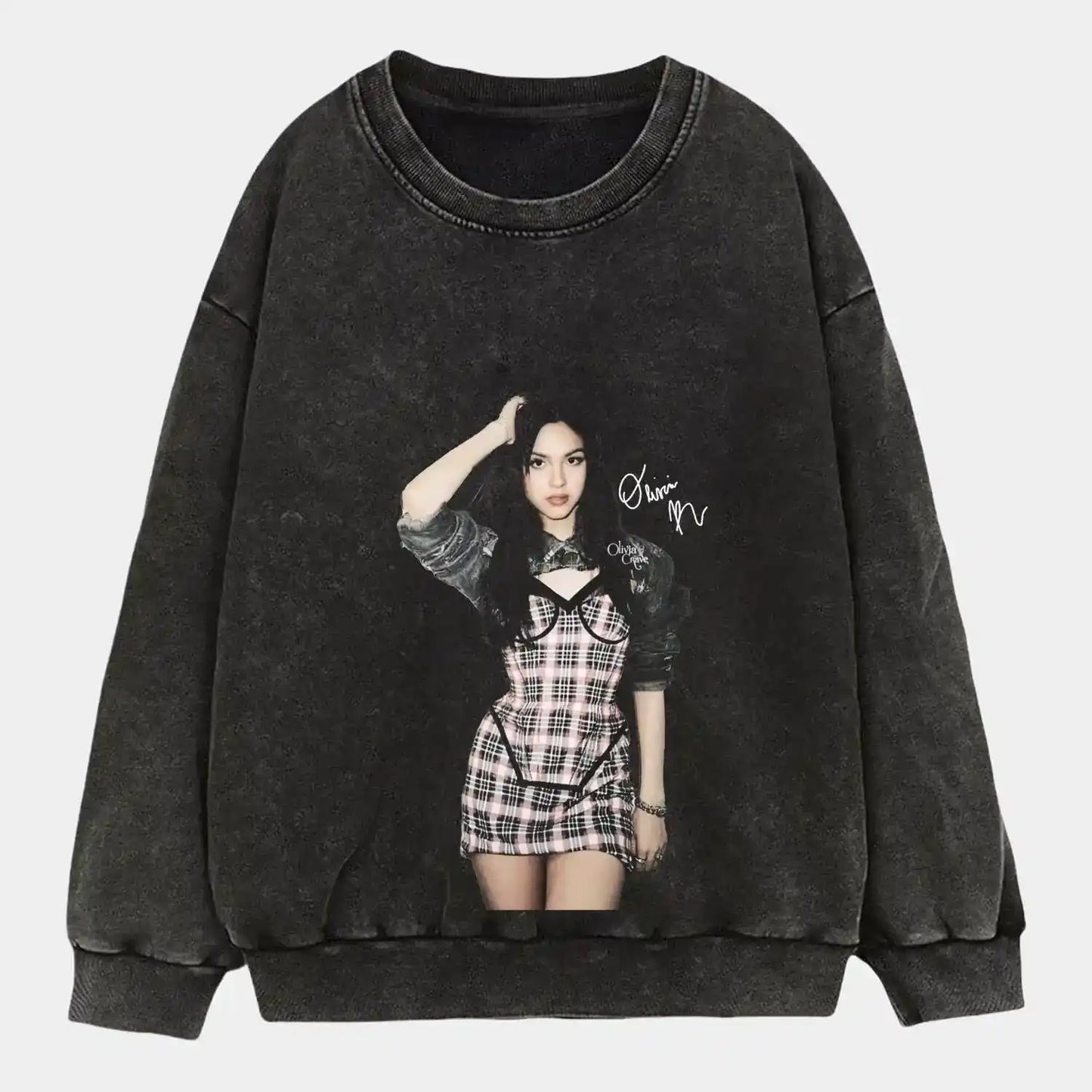 Olivia RodRigo S4 WEAR