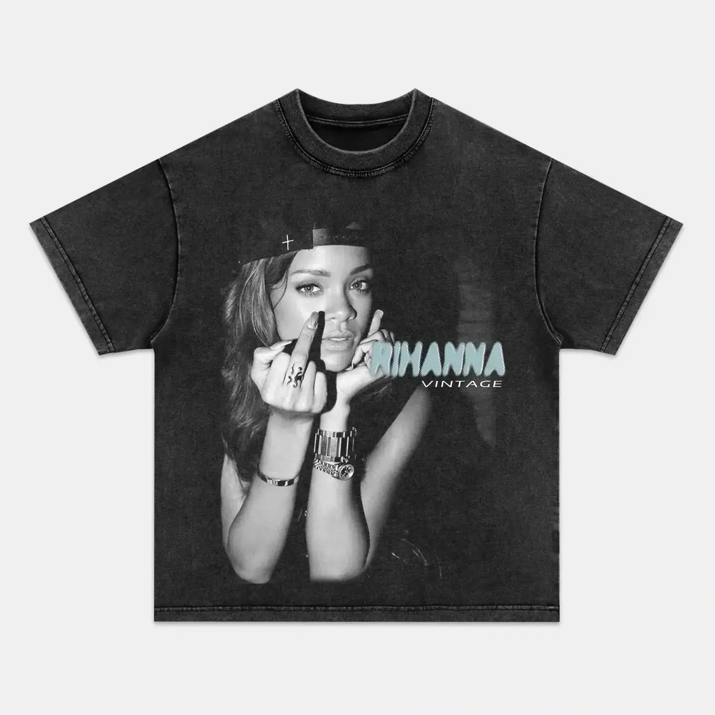 RIHANNA 3.31 TEE