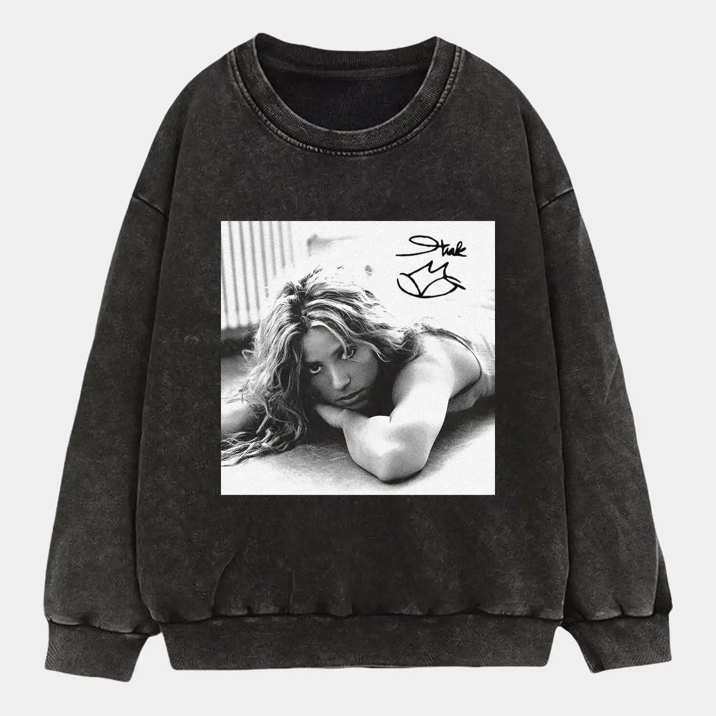 Shakira B&W 5.14 Wear