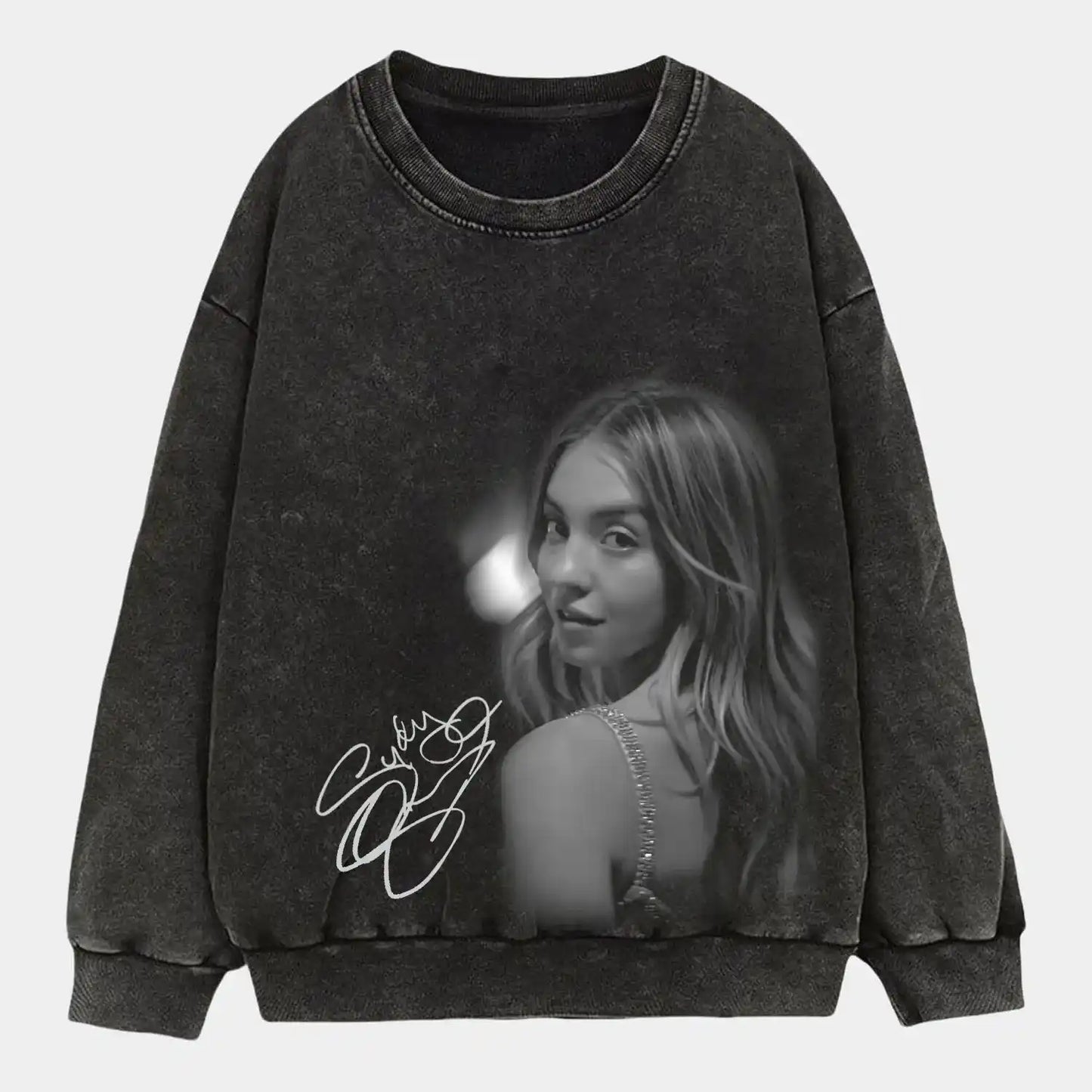 Sydeny Sweeney Look back Wear