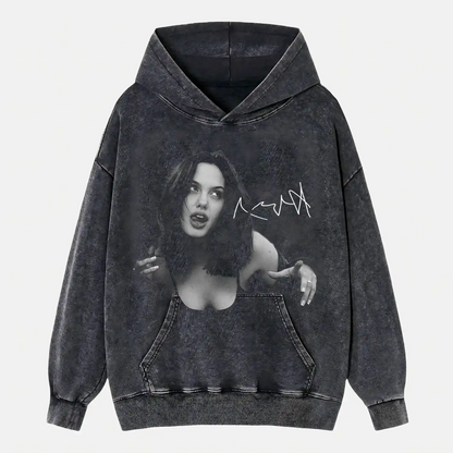 Angelina jolie B&W S1 WEAR