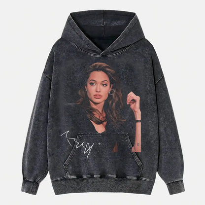 Angelina jolie  S1 WEAR