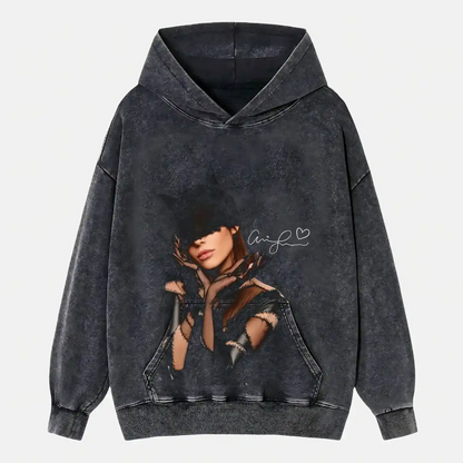 Ariana Grande S1 WEAR