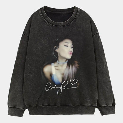 Ariana grande S8 Wear