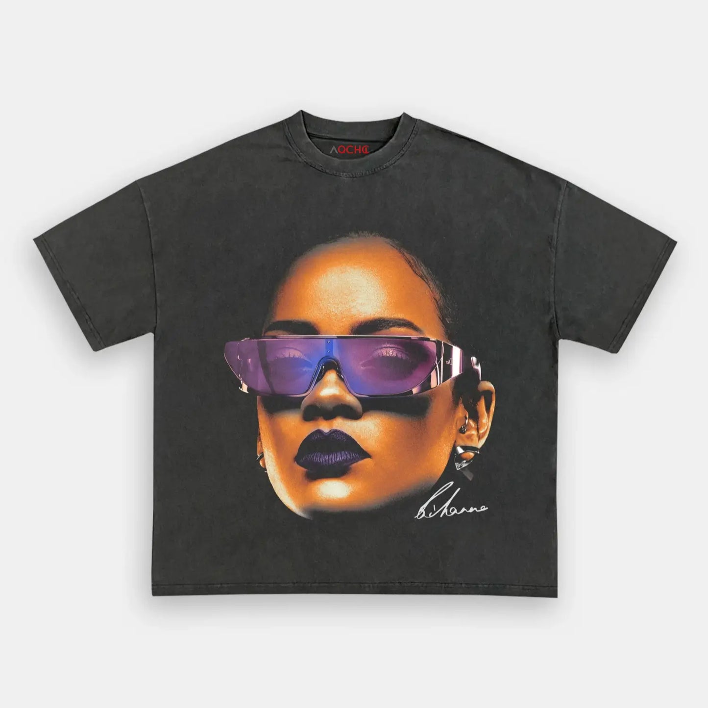 BIG FACE RIHANNA TEE