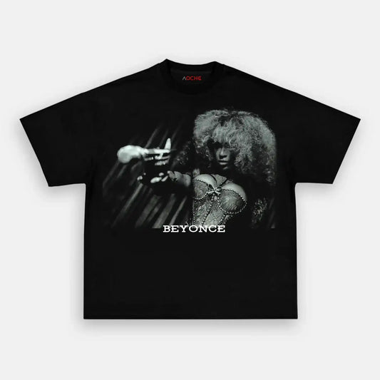 Beyonce Holding a microphone Wear