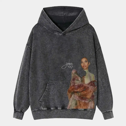 Jhen¨¦ Aiko V6 TEE