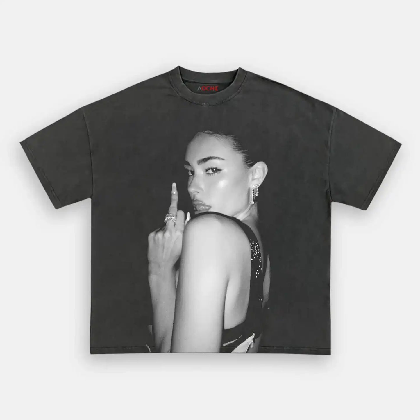 Madison beer finger Wear