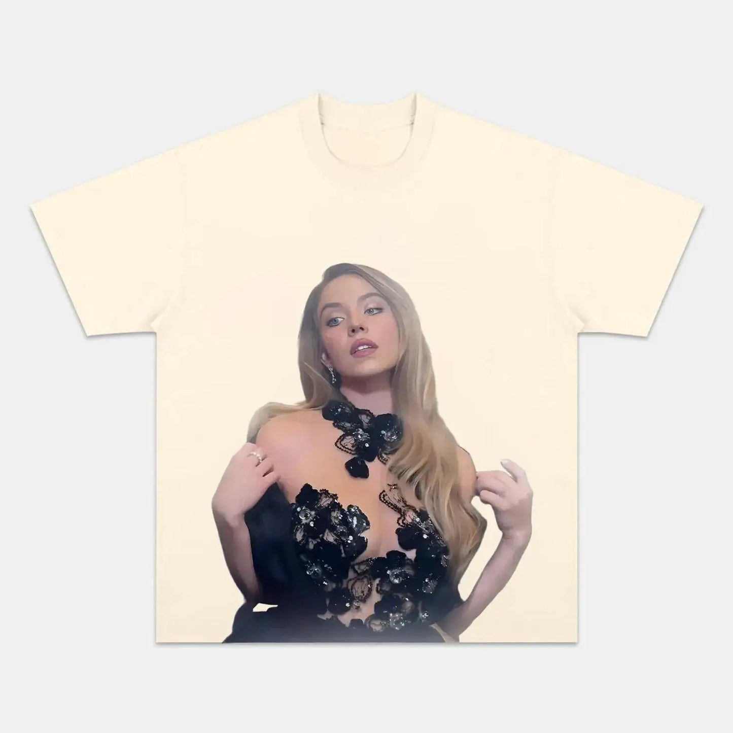 SYDNEY SWEENEY NEW TEE