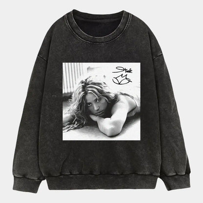 Shakira B&W 5.14 Wear