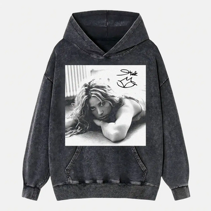 Shakira B&W 5.14 Wear