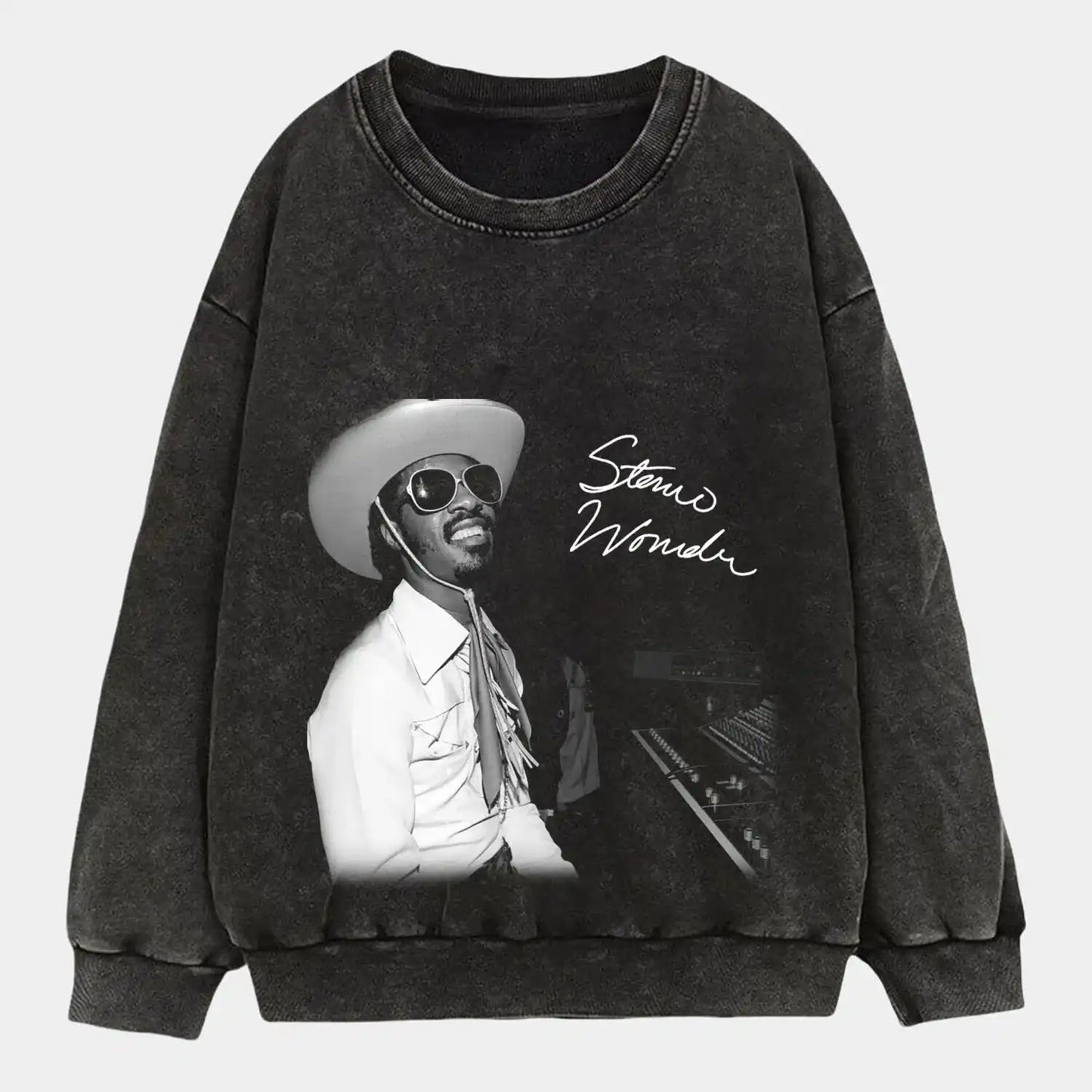Stevie Wonder B&W S3 Wear