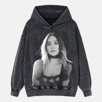 Sydney Sweeney  B&W 5,3 Wear